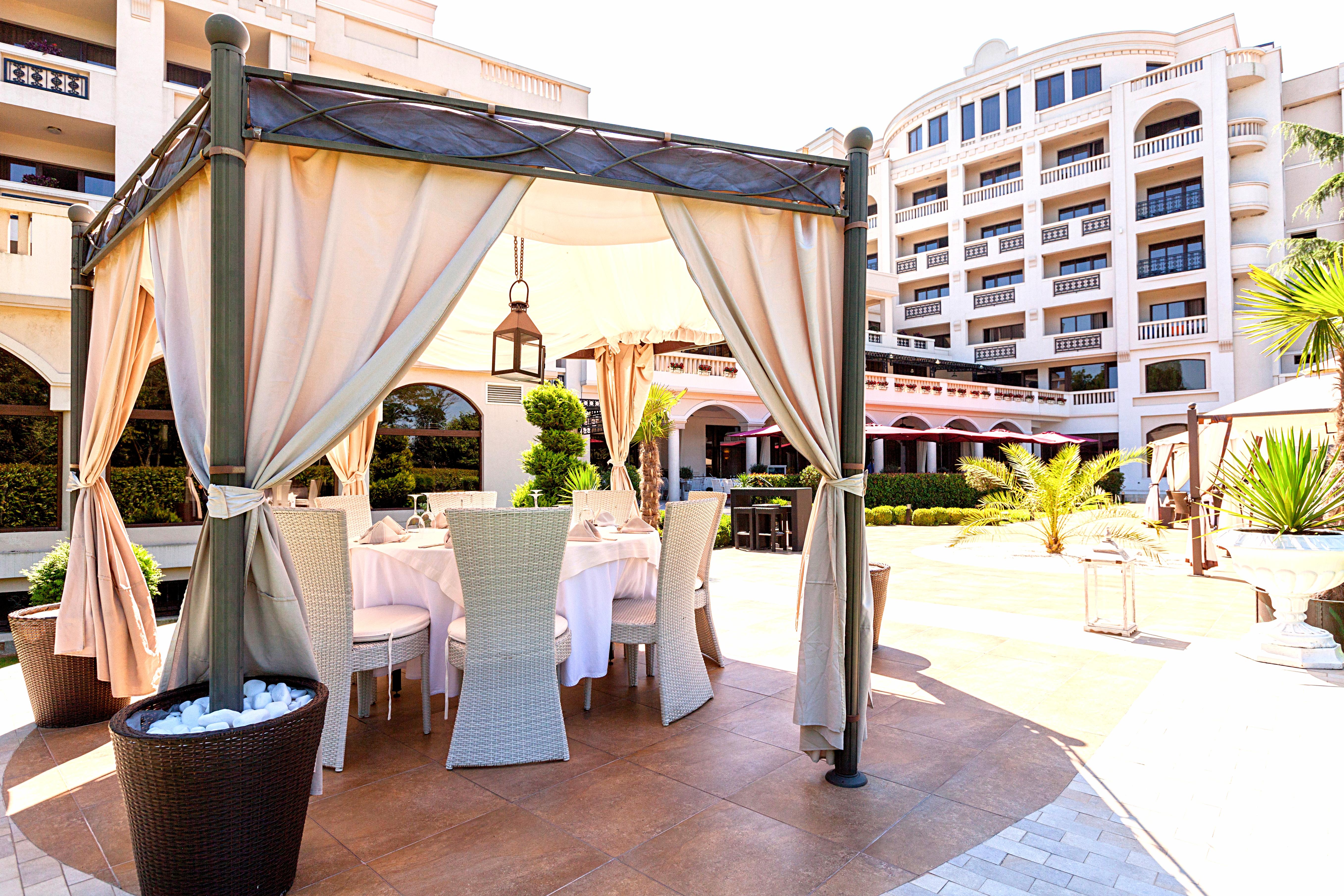 Primoretz Grand Hotel & Spa Burgas Exteriör bild Pergola