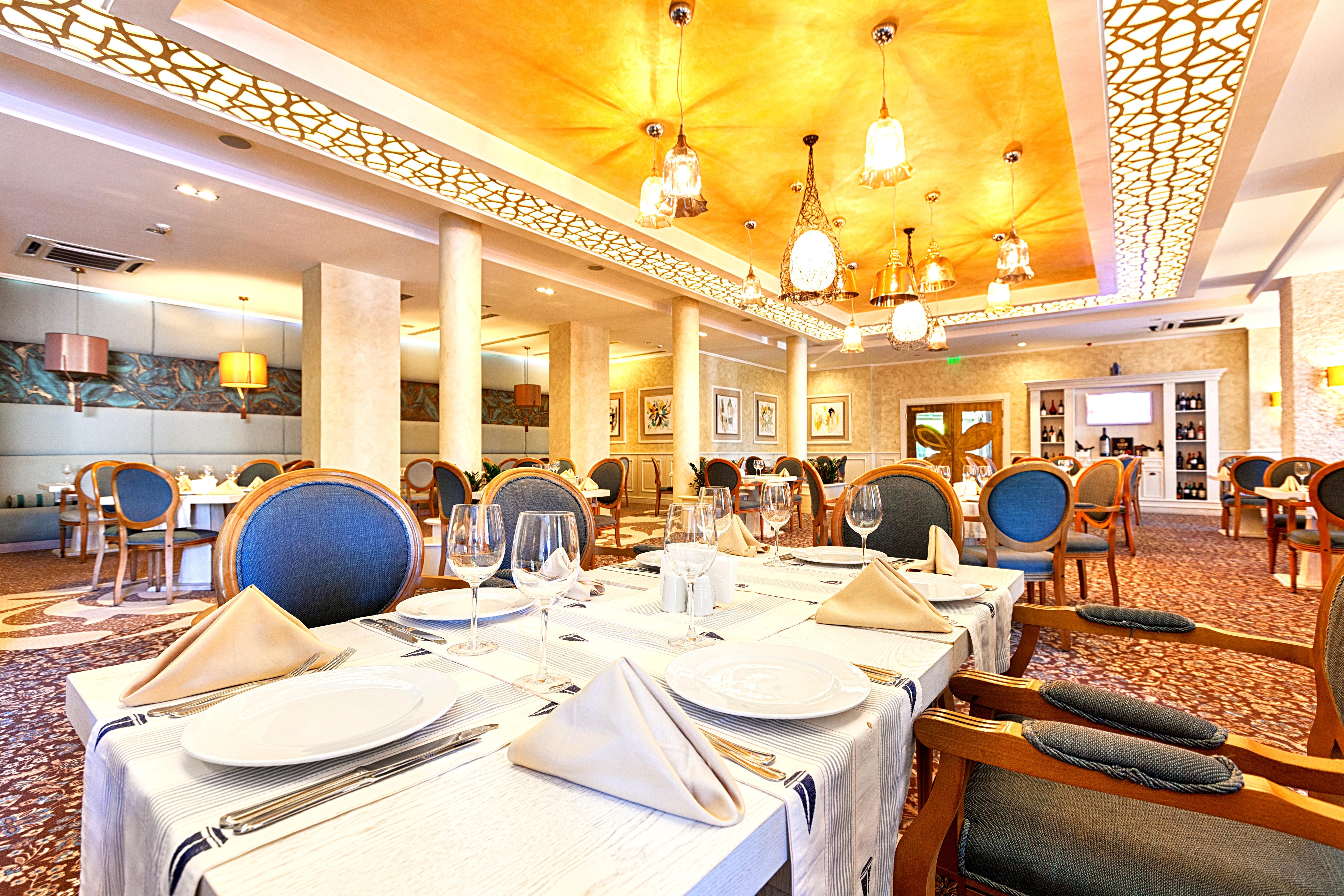 Primoretz Grand Hotel & Spa Burgas Exteriör bild The restaurant