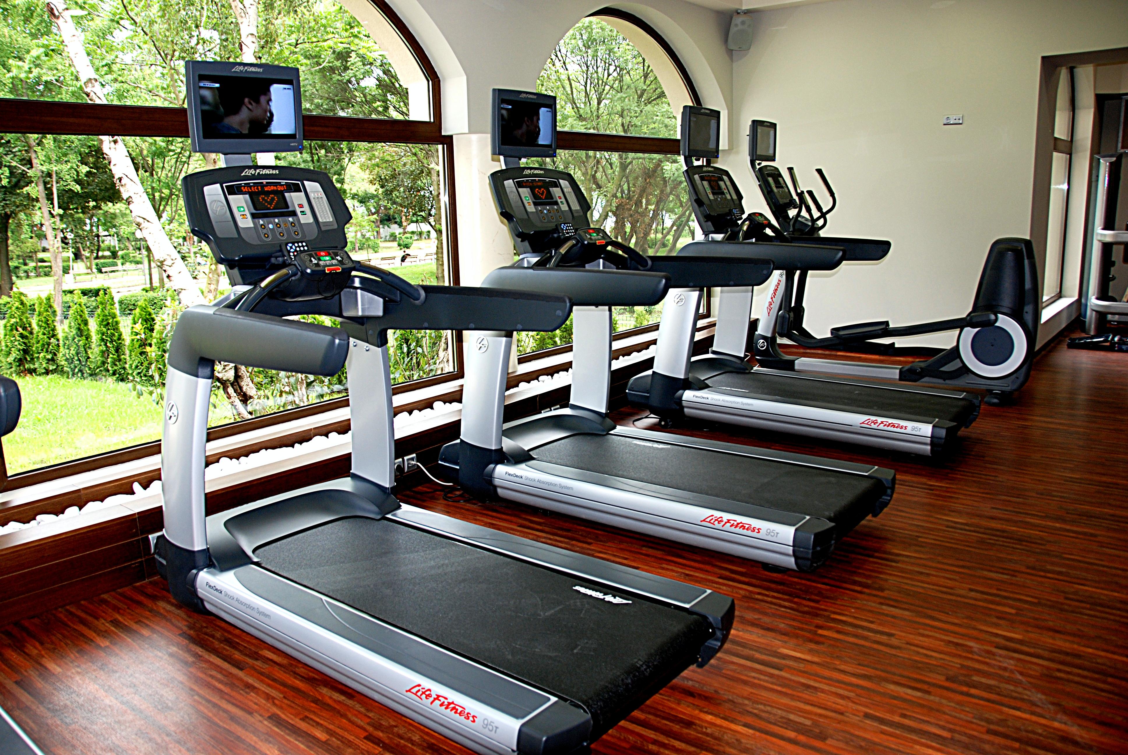 Primoretz Grand Hotel & Spa Burgas Exteriör bild Treadmills